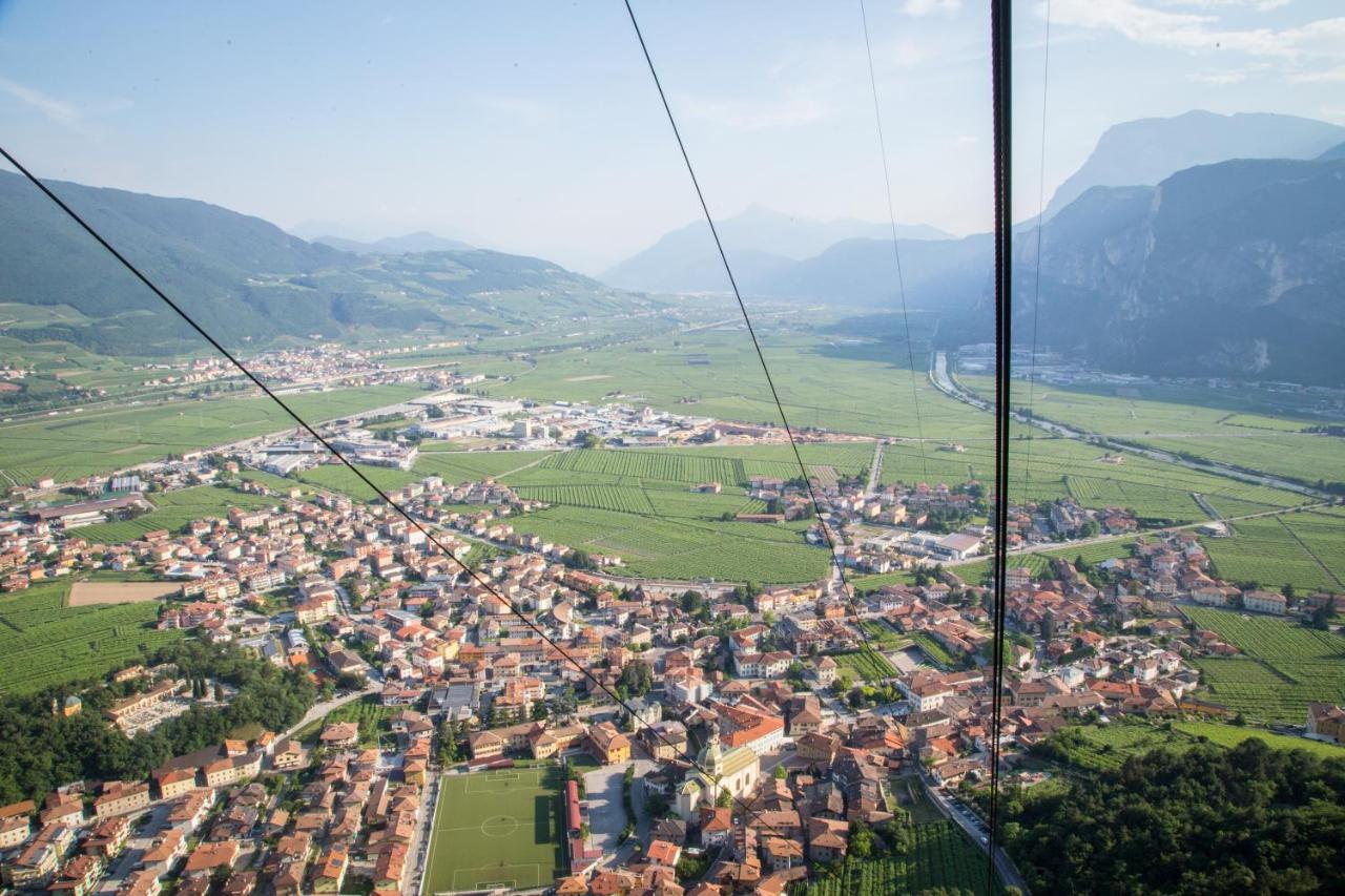 Hotel Ai Spiazzi Mezzocorona Exterior foto